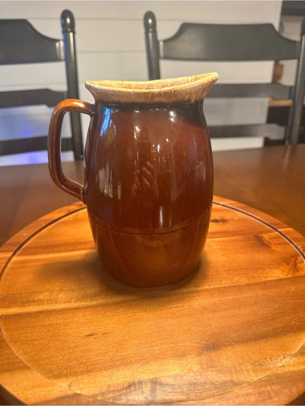 Vintage Hull Pottery Brown Drip Glaze Medium Pitcher - 7